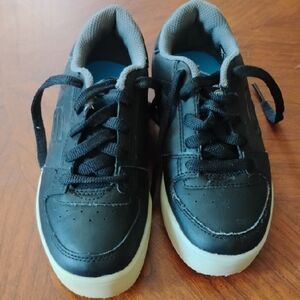 Kids Black Skechers - Size: 13 1/2C             (1010)